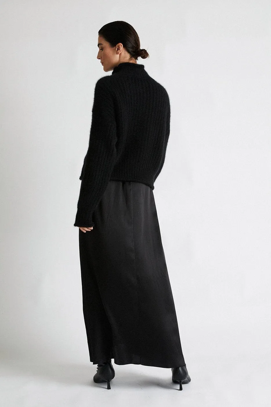   Beryll Carole Cashmere Sweater | Black Rock