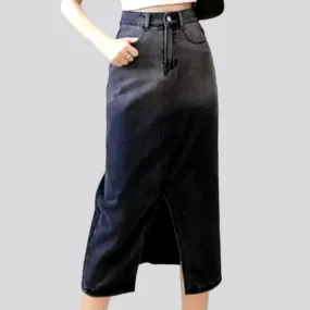 Black front-slit women's denim skirt