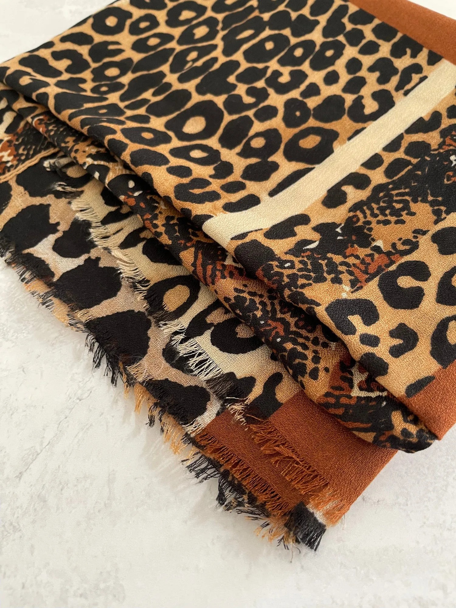 LARGE BROWN SNAKESKIN AND LEOPARD PRINT SCARF