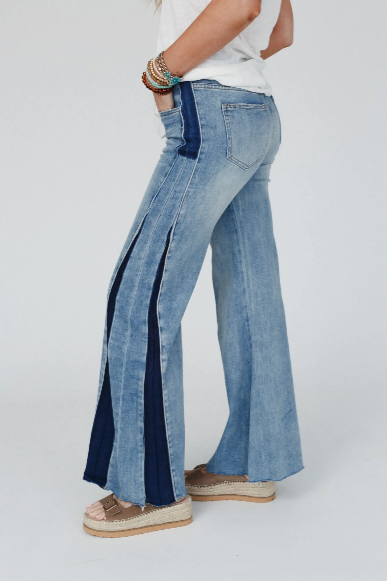 Retro Revival Wide Flare Jeans - Blue