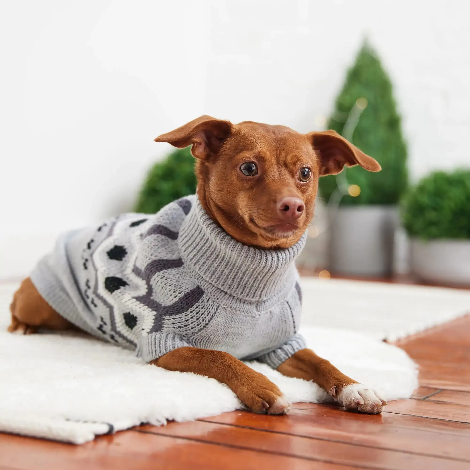 Sculpted Turtleneck Dog Sweater with Vintage Heritage Design - Grey Mix