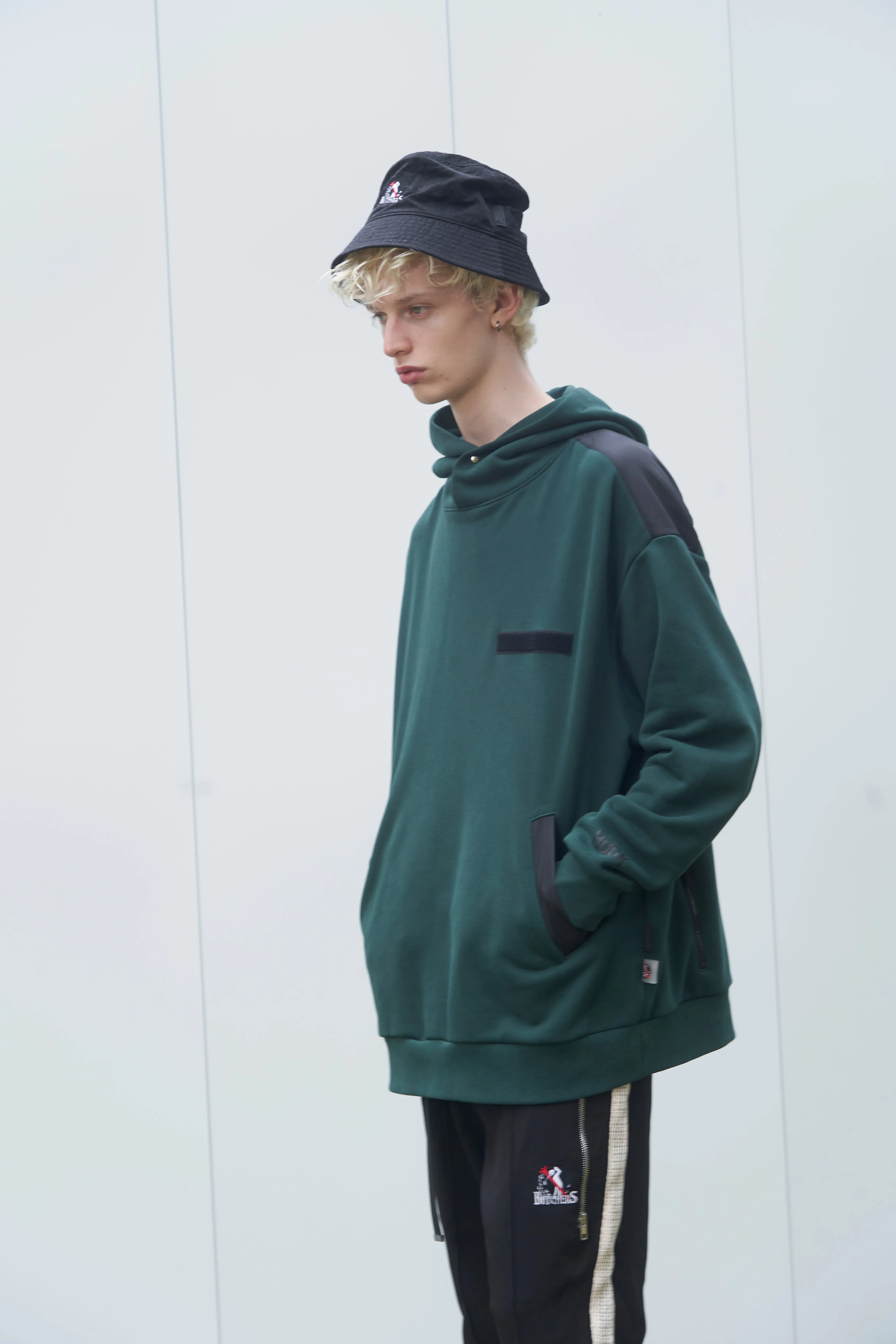 Switching Sweat Parka GREEN