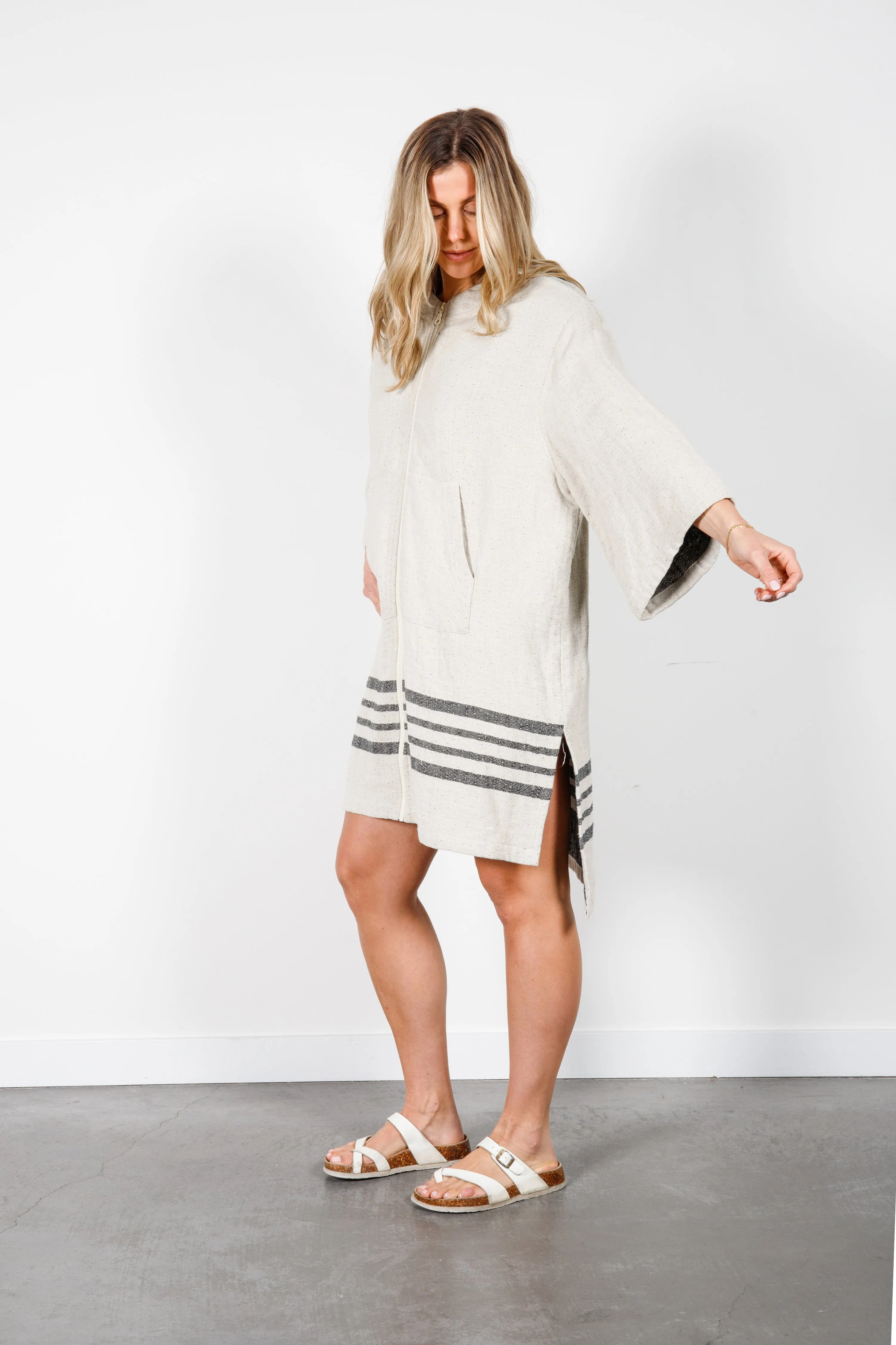 THE ECHO | Unisex Linen Blend Zip Poncho