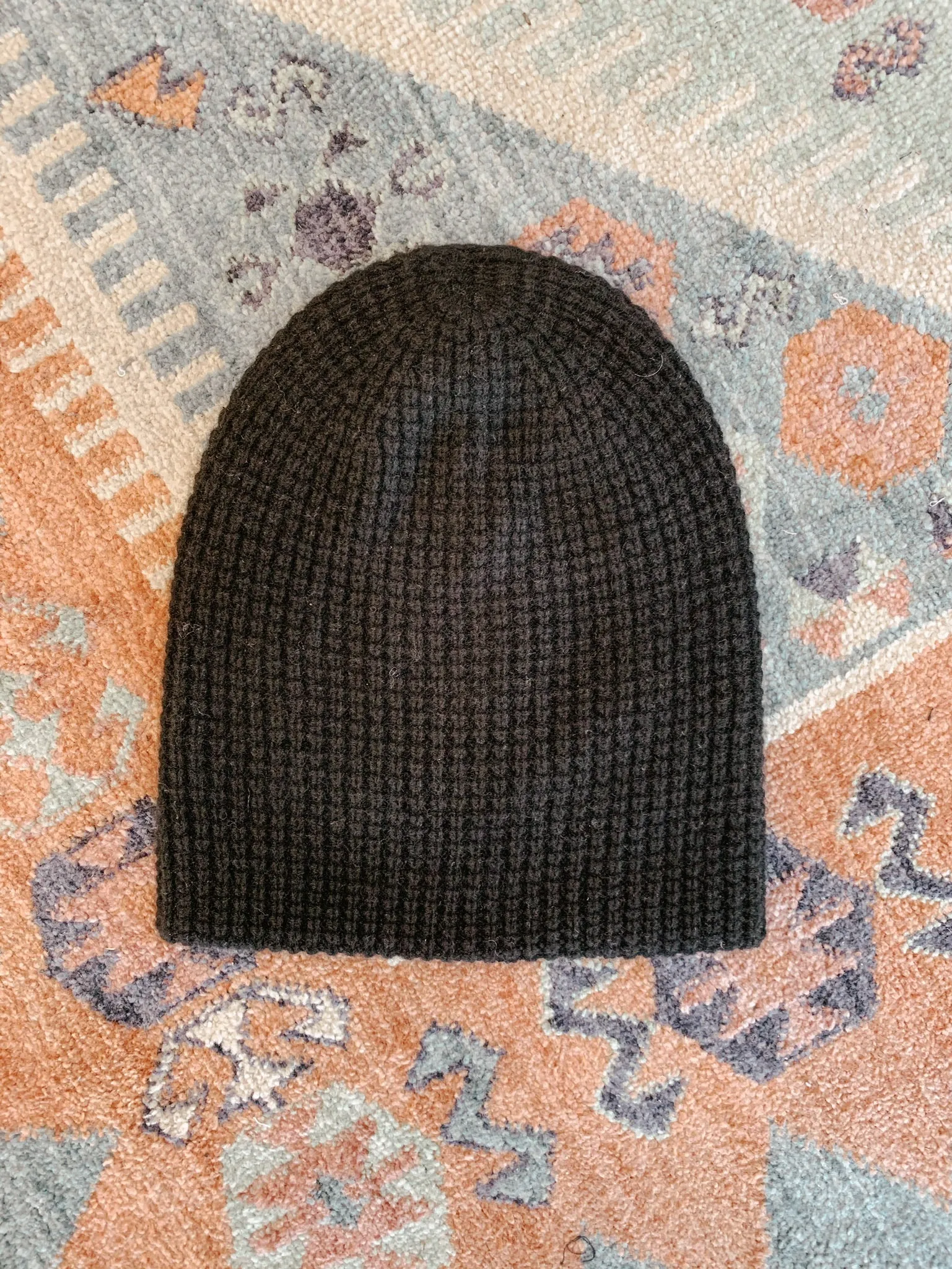 White   Warren - Cashmere Thermal Beanie in Black